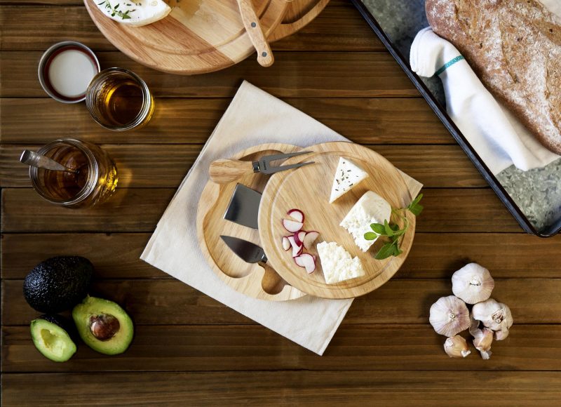 Brie Circular Cutting Board w/3 Cheese Tools - 8