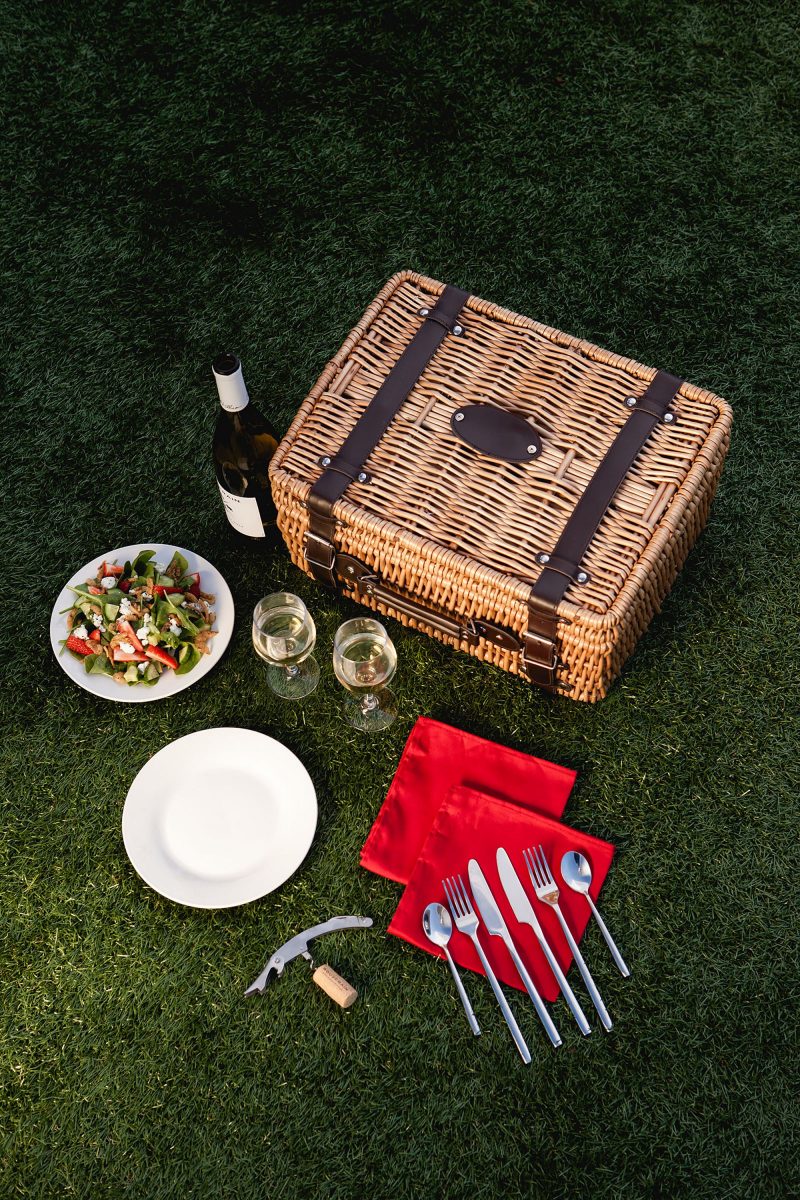 Champion Picnic Basket - Willow Basket w/Deluxe Picnic Service For 2 - 6