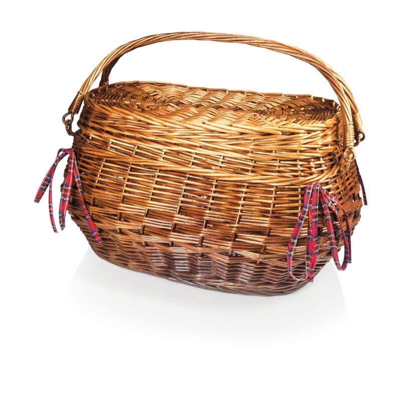 Highlander Picnic Basket w/Service for 4 - 5