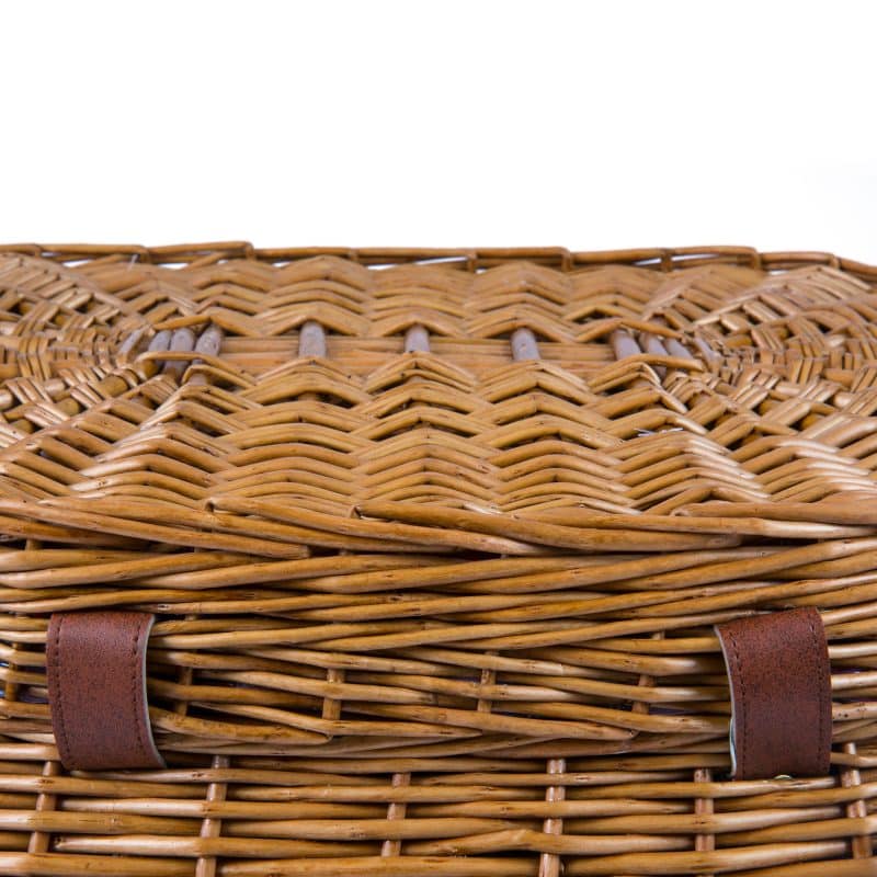 Highlander Picnic Basket w/Service for 4 - 9