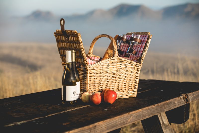Piccadilly Double Lid Picnic Basket w/Service for Two - 4