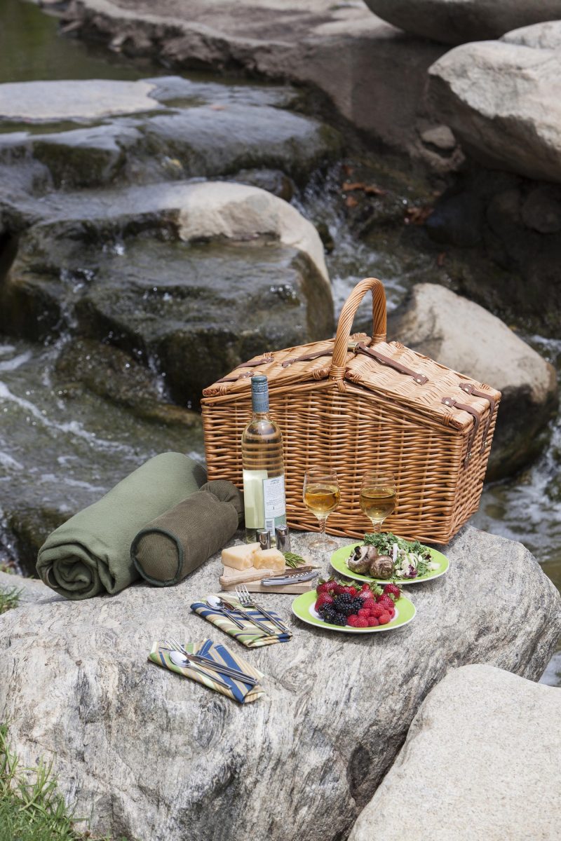 Somerset Double Lid Deluxe Picnic Basket w/Service for 2 - 6