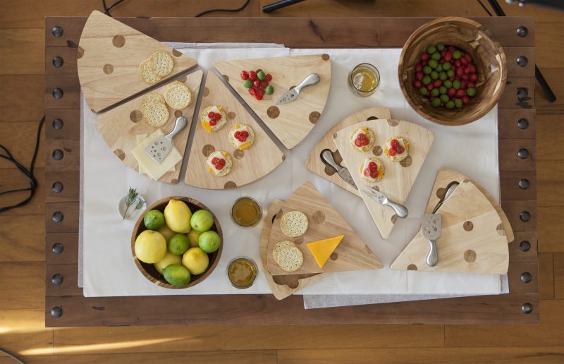 Swiss - Swivel Cutting & Cheese Board w/3 Cheese Tools - 8